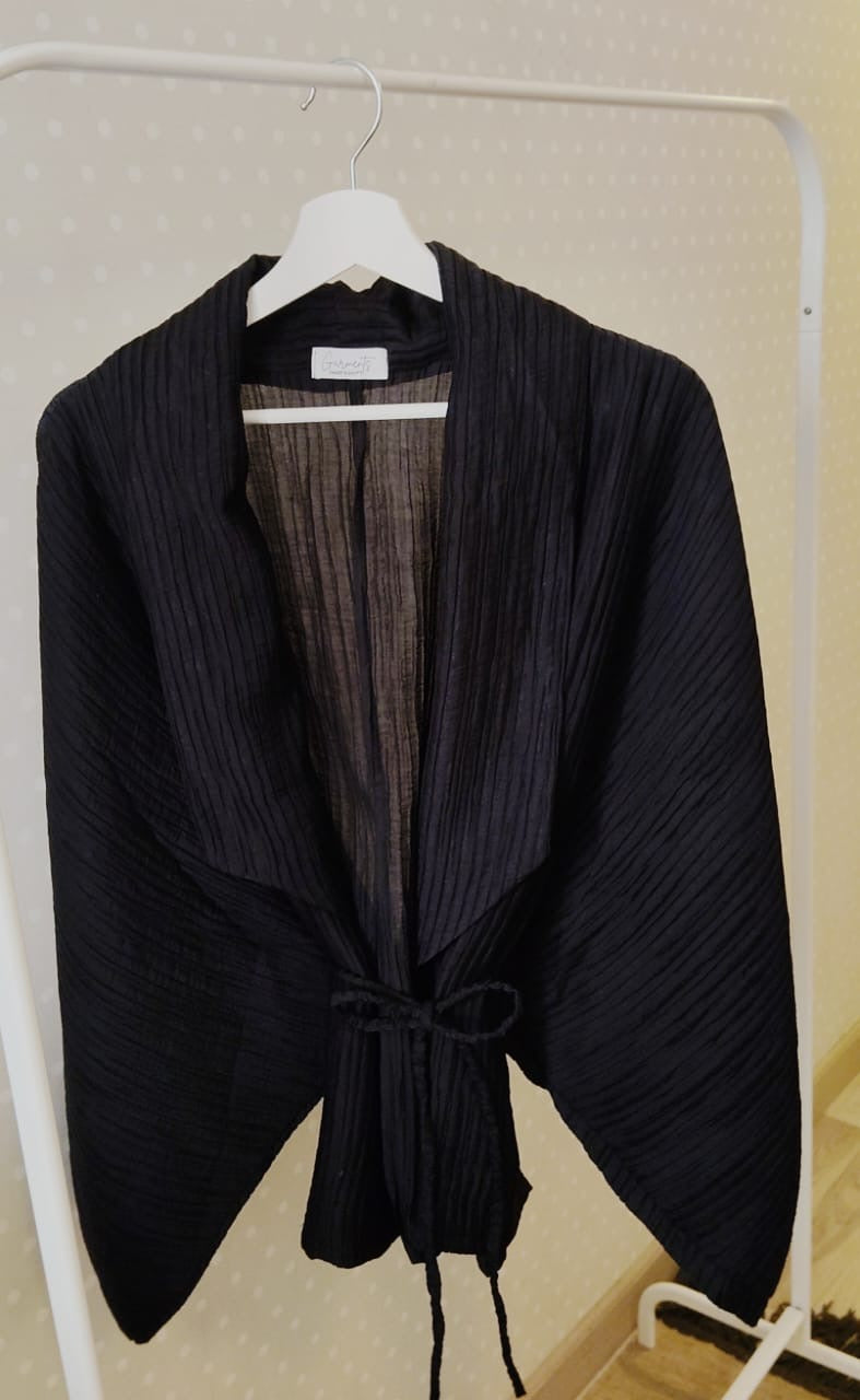 Crinkled cardigan