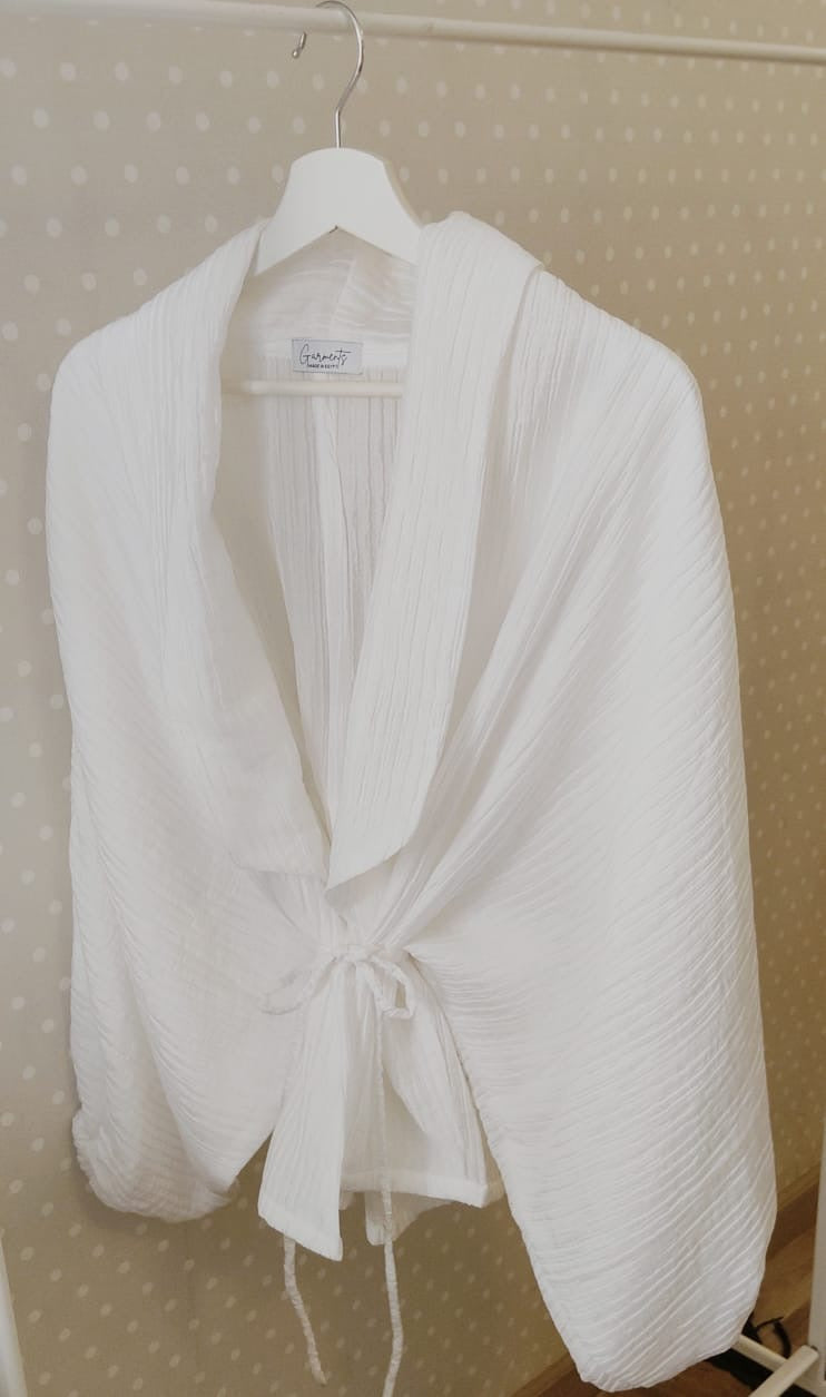 Crinkled cardigan